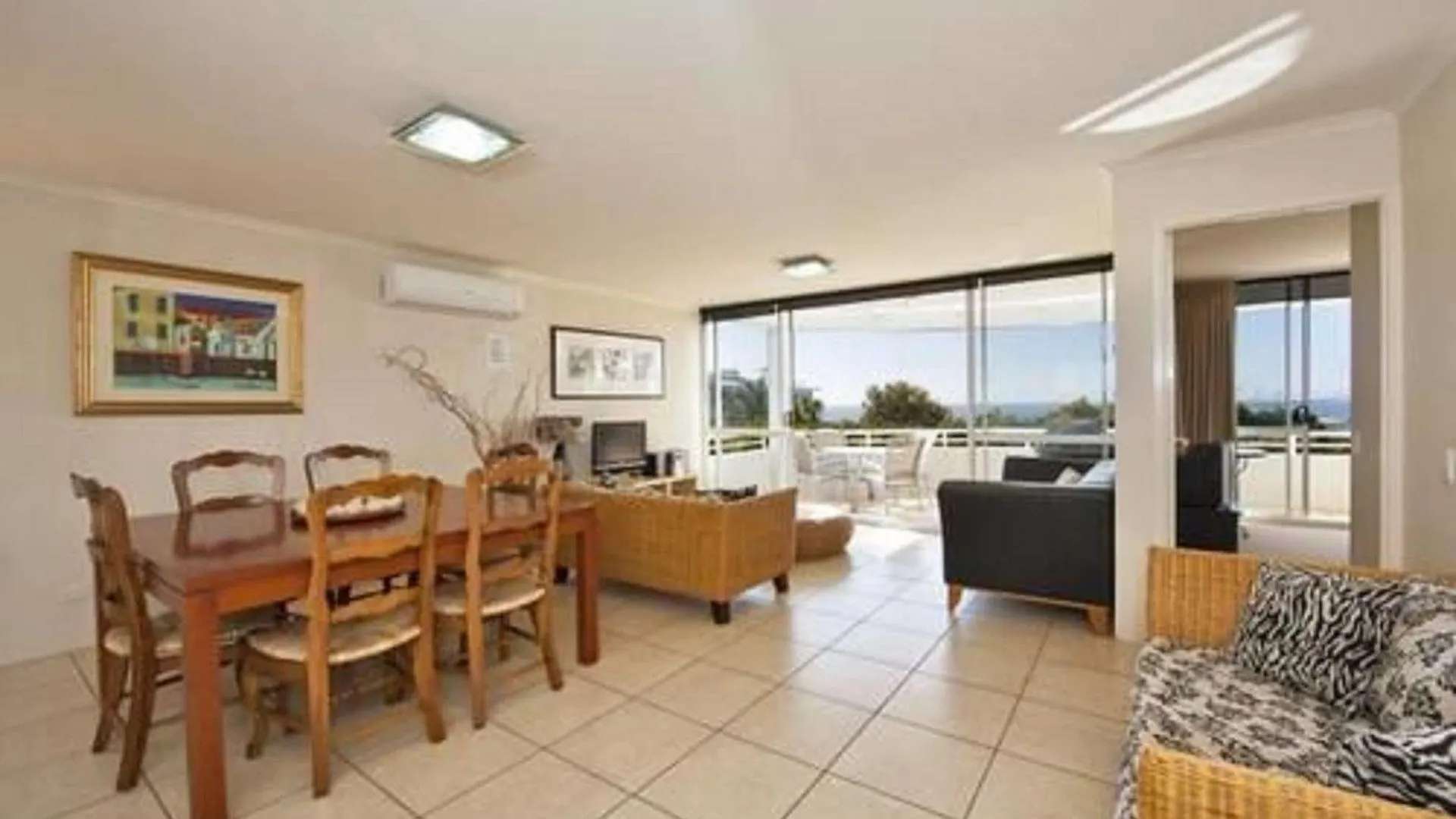 Sundancer Holiday Apartments Sunshine Coast